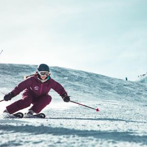 Skiing Season 2023: Are Heated Vests Good for Snow?